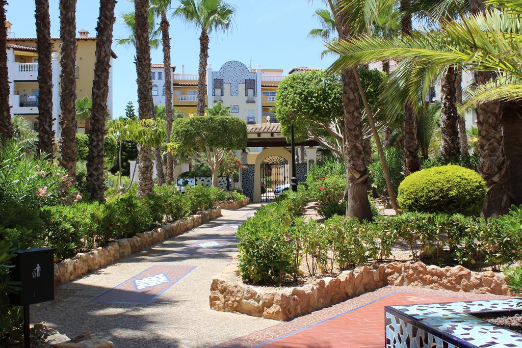 Aldea Del Mar Apartment Torrevieja Bagian luar foto